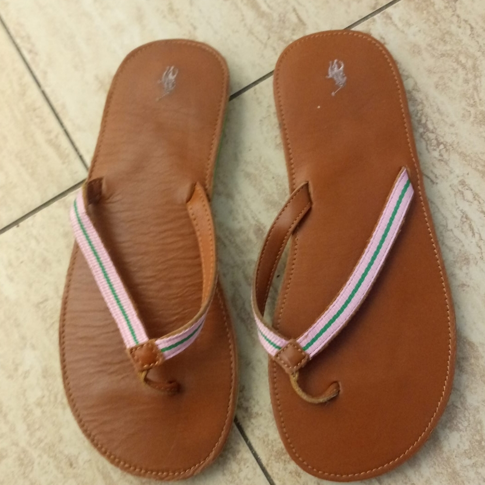Woman shose